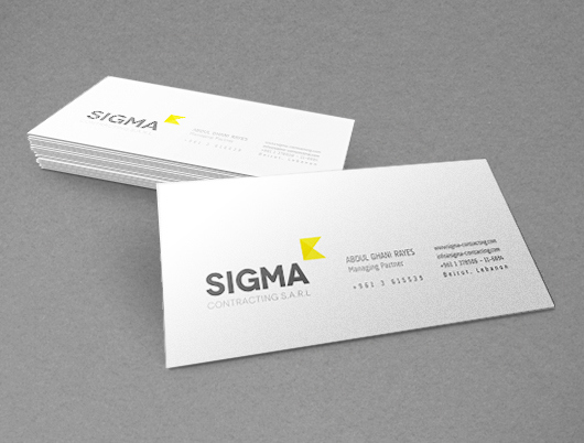 free_business_card_mock_up_10