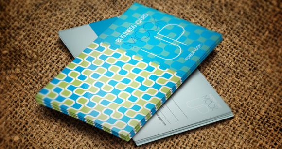 free_business_card_mock_up_12